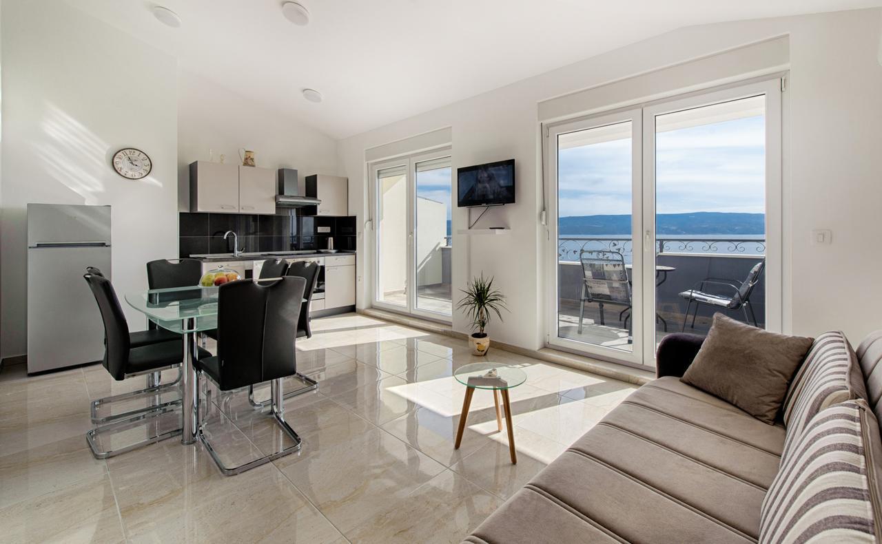 Cezar Luxury Apartment Omiš Dış mekan fotoğraf