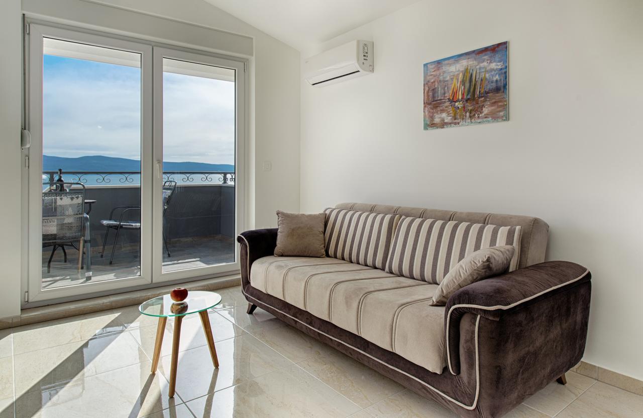 Cezar Luxury Apartment Omiš Dış mekan fotoğraf