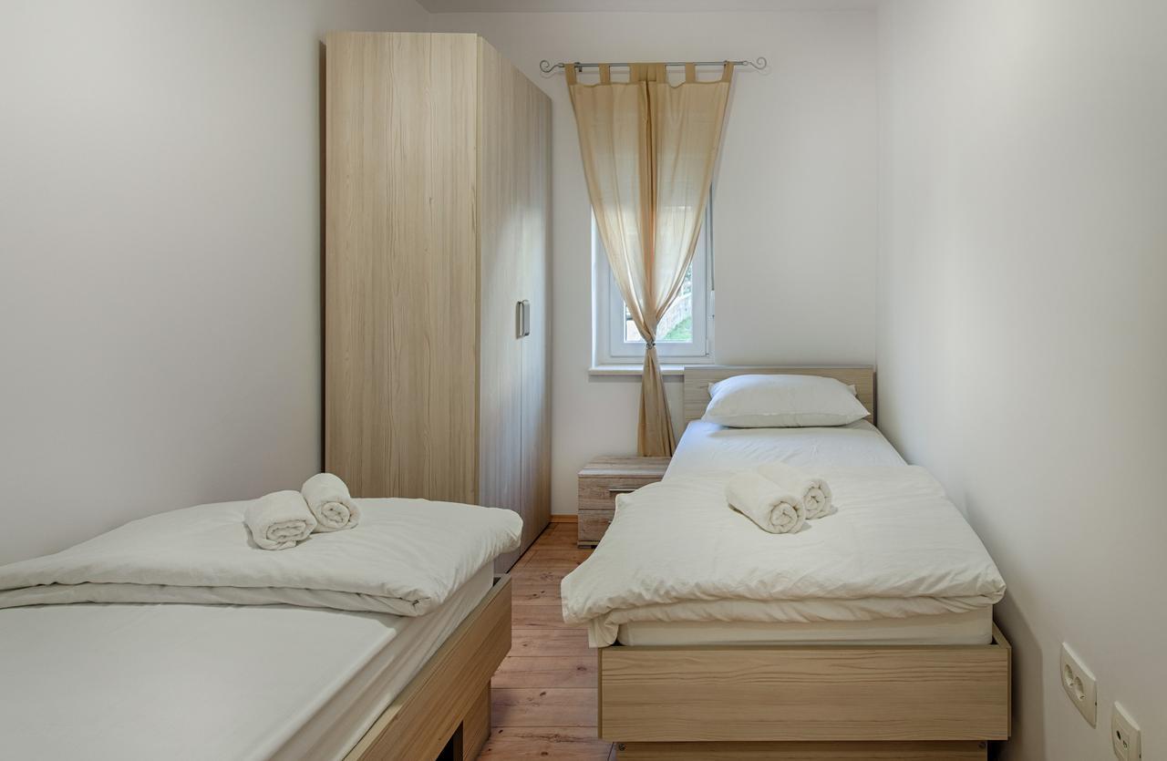 Cezar Luxury Apartment Omiš Dış mekan fotoğraf