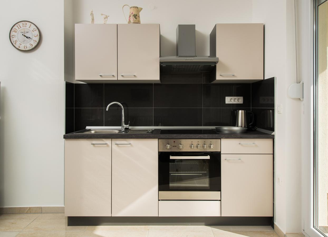 Cezar Luxury Apartment Omiš Dış mekan fotoğraf