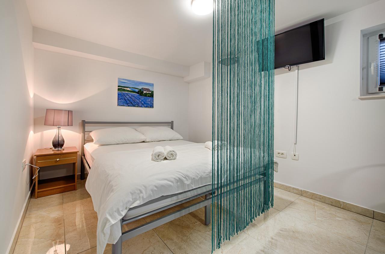 Cezar Luxury Apartment Omiš Dış mekan fotoğraf